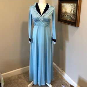 Vintage Blue ILGWU dress size Small.